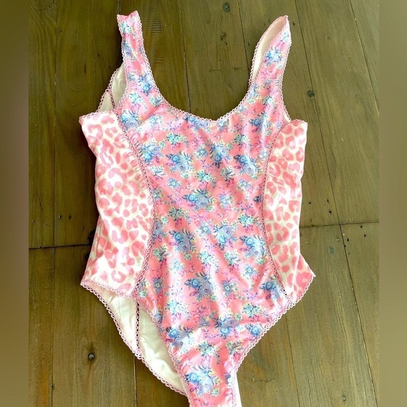 LoveShackFancy Mikkel floral one piece pink floral swimsuit NWOT - Picture 5 of 8